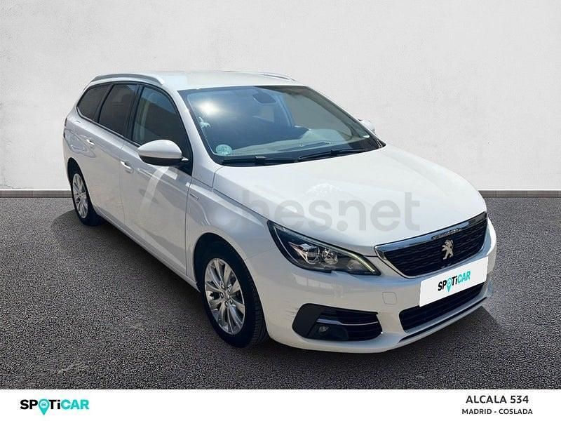 Usado Peugeot 308 SW Style 130 CV (95 kW) 2020 Blanco Familiar