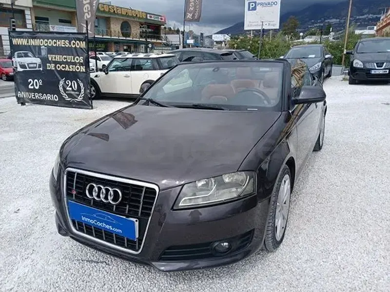Usado Audi A3 Cabriolet Attraction 105 CV (77 kW) 2009 Gris / plata Descapotable