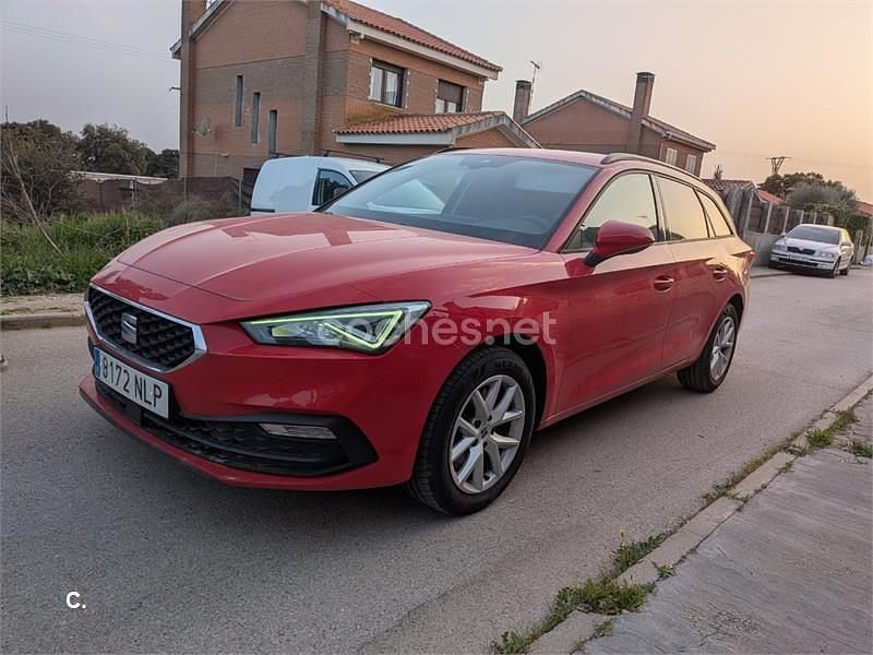 Usado Seat Leon ST FR 150 CV (110 kW) 2021 Rojo Familiar