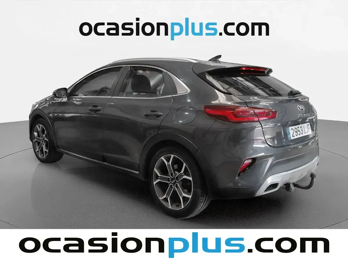 Usado Kia XCeed 120 CV (88 kW) 2020 Gris SUV