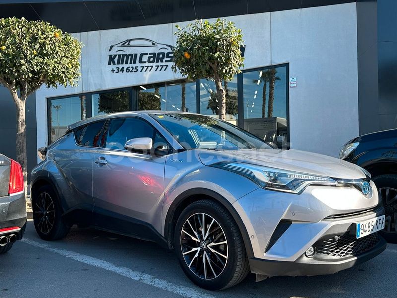 Gris / plata Usado 2017 Toyota C-HR Advance SUV | 18.777 € (Precio justo) - Imagen 1/4