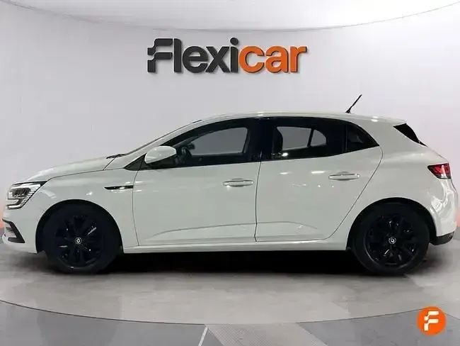 Usado Renault Mégane II Intens 115 CV (84 kW) 2022 Blanco Berlina