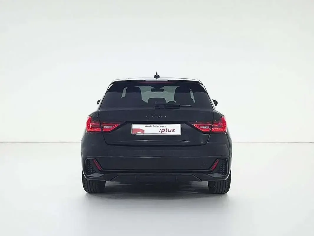 Usado Audi A1 Sportback Black Edition 116 CV (85 kW) 2025 Negro Utilitario