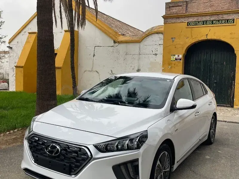 Usado Hyundai Ioniq 141 CV (103 kW) 2020 Blanco Utilitario
