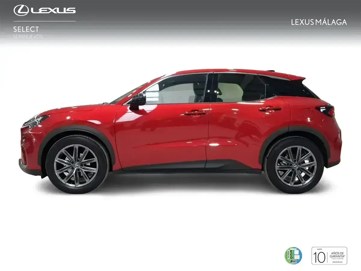 Nuevo Lexus LBX 136 CV (100 kW) 2025 Rojo SUV