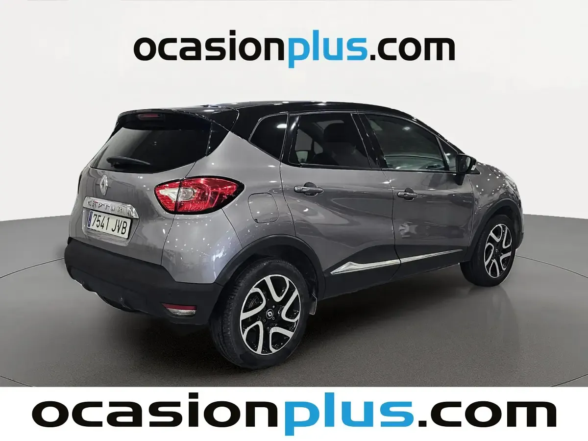 Usado Renault Captur Zen 90 HP (66 kW) 2016 Cinzento SUV