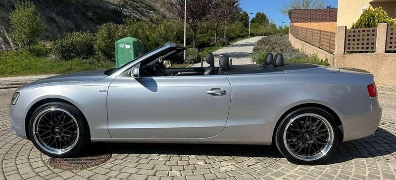 Usado Audi A5 Cabriolet S-Line 190 CV (139 kW) 2015 Gris Descapotable