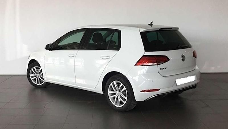 Usado VW Golf VII Advance 131 CV (96 kW) 2019 Blanco Berlina