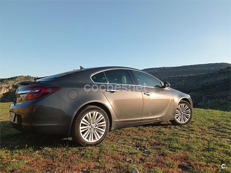 Negro Usado 2013 Opel Insignia Excellence Berlina | 7500 € (Buen precio) - Imagen 1/4