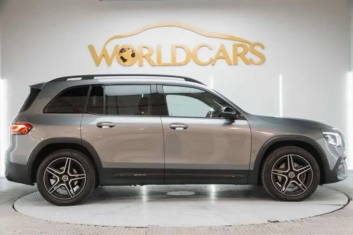 Usado Mercedes GLB200 163 CV (119 kW) 2021 Gris SUV