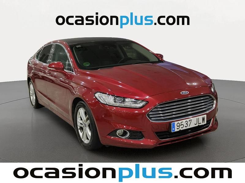 Usado Ford Mondeo Titanium 160 CV (117 kW) 2016 Rojo Berlina