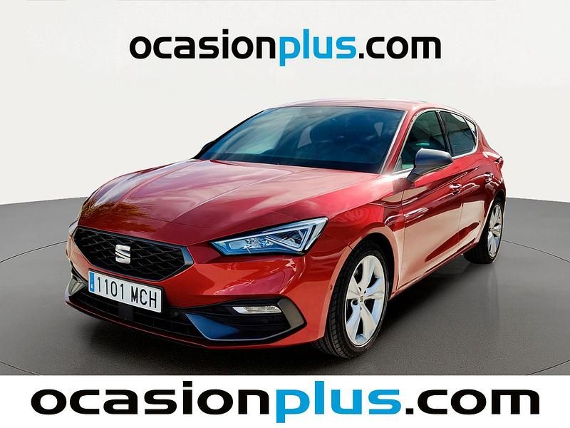 Begagnad Seat Leon FR 150 HK (110 kW) 2022 Röd Halvkombi