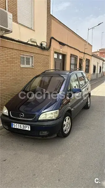 Usado Opel Zafira Elegance 100 CV (73 kW) 2003 Azul Monovolumen