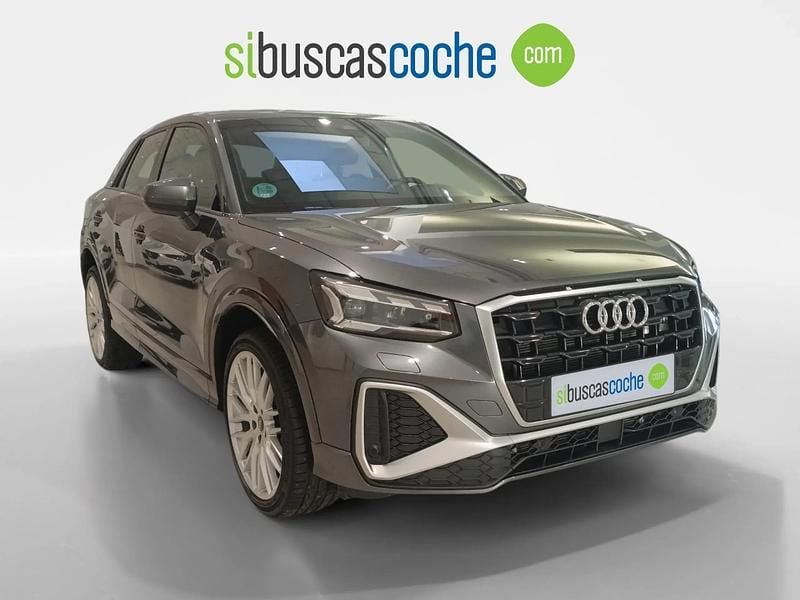 Usado Audi Q2 150 CV (110 kW) 2025 Gris/plata SUV