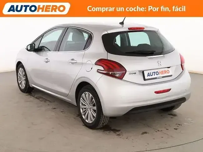 Usado Peugeot 208 Allure 100 CV (73 kW) 2017 Gris Utilitario