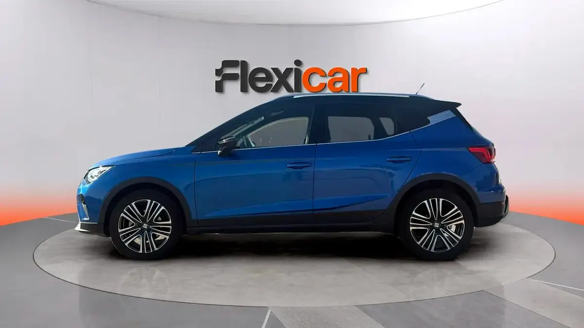 Usado Seat Arona Style 110 CV (80 kW) 2023 Azul SUV