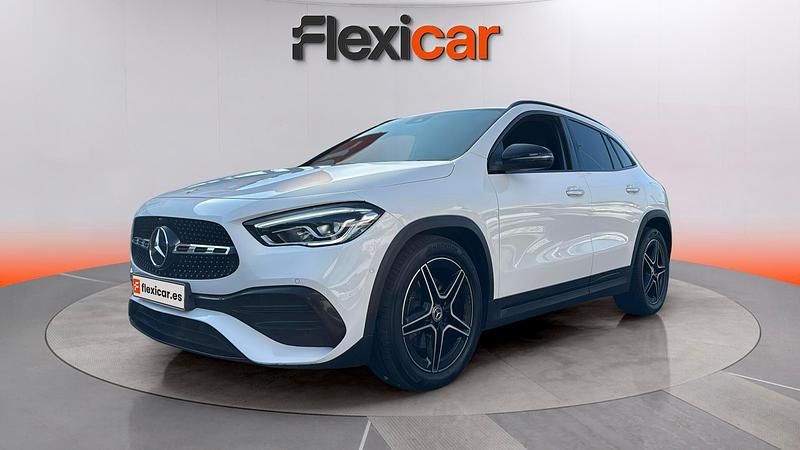 Usado Mercedes GLA200 150 CV (110 kW) 2021 Blanco SUV