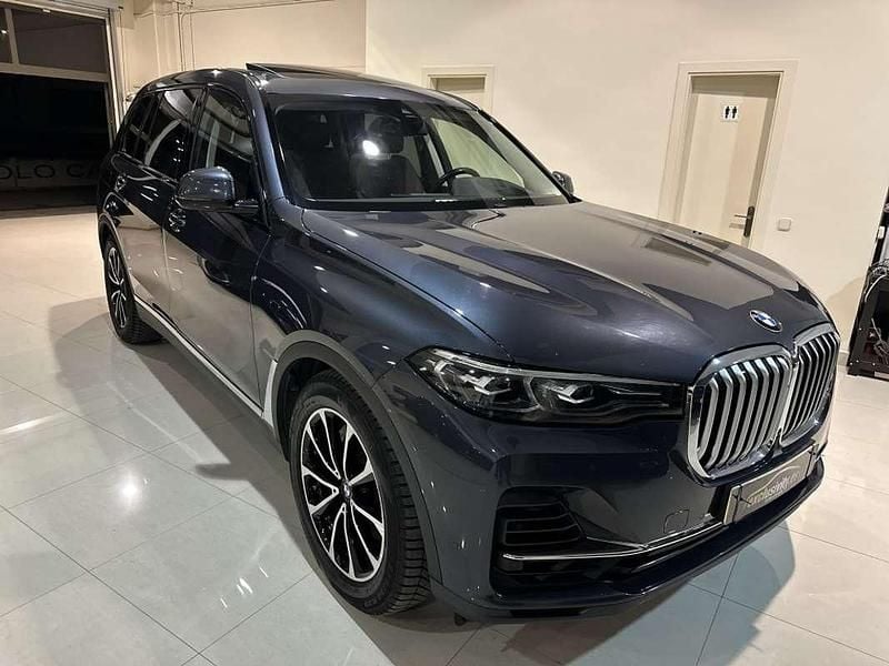 Usado BMW X7 Comfort Edition 265 CV (194 kW) 2020 Gris SUV