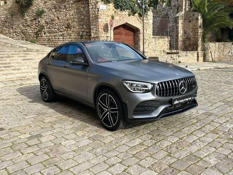 Usado Mercedes GLC43 AMG AMG 390 CV (286 kW) 2021 Gris / plata Coupe