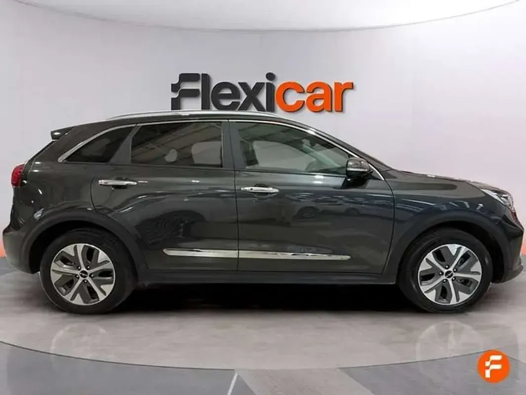 Usado Kia e-Niro 100 kW (136 CV) 2022 Azul SUV