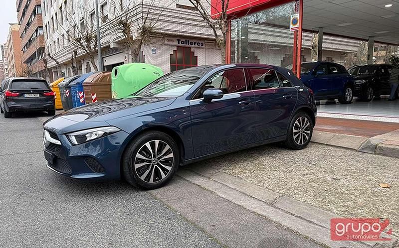 Usado Mercedes A250 218 CV (160 kW) 2021 Azul Utilitario