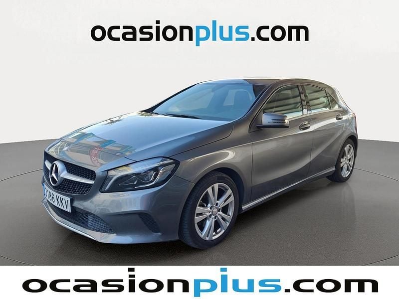 Usado Mercedes A200 136 CV (100 kW) 2018 Gris Utilitario