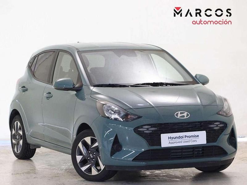 Usado Hyundai i10 64 CV (47 kW) 2025 Verde Utilitario