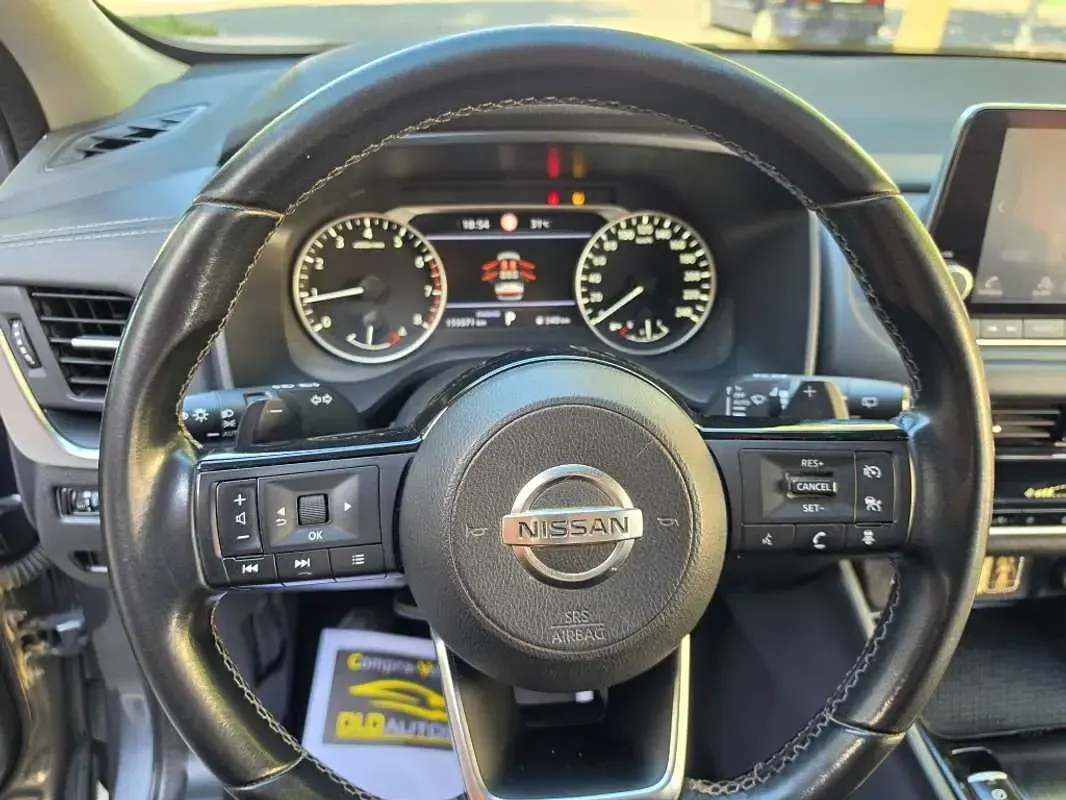 Usado Nissan Qashqai Acenta 158 CV (116 kW) 2022 Gris SUV