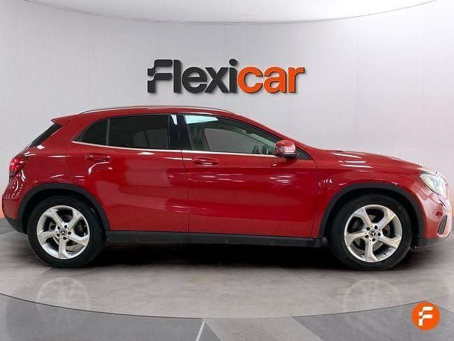 Usado Mercedes GLA200 136 CV (100 kW) 2018 Rojo SUV