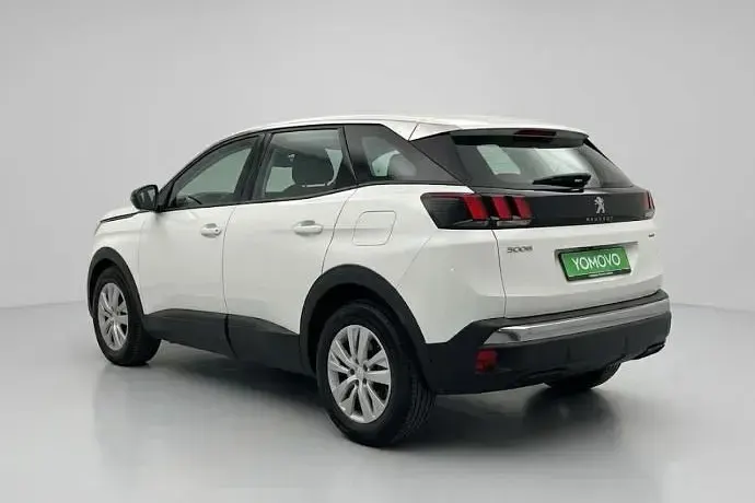 Usado Peugeot 3008 Active 131 CV (96 kW) 2022 Blanco SUV