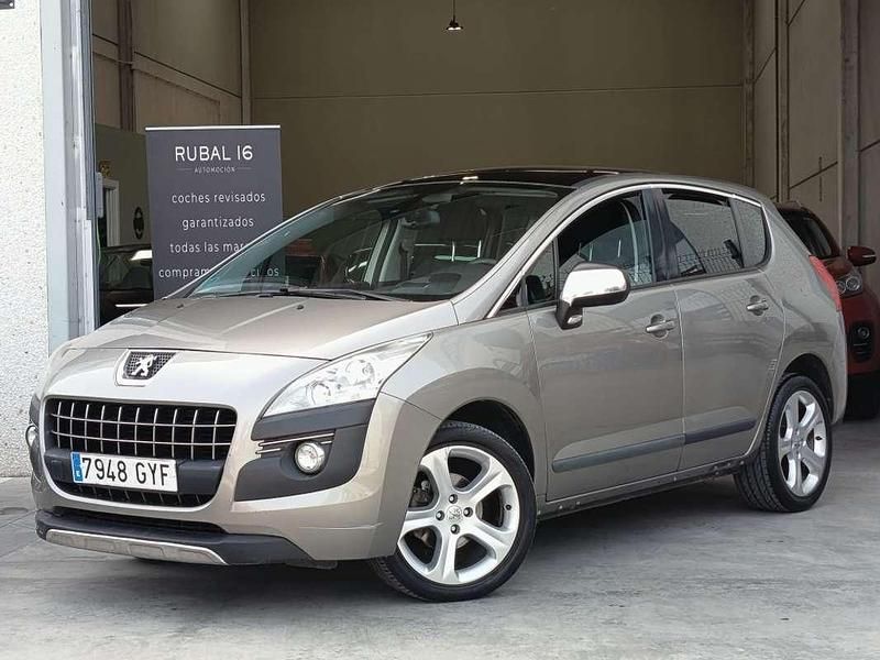 Usado Peugeot 3008 Sport 120 CV (88 kW) 2010 Beige Familiar