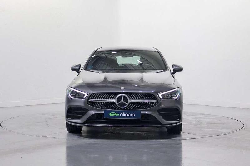 Usado Mercedes CLA250e Shooting Brake 163 CV (119 kW) 2023 Gris Familiar