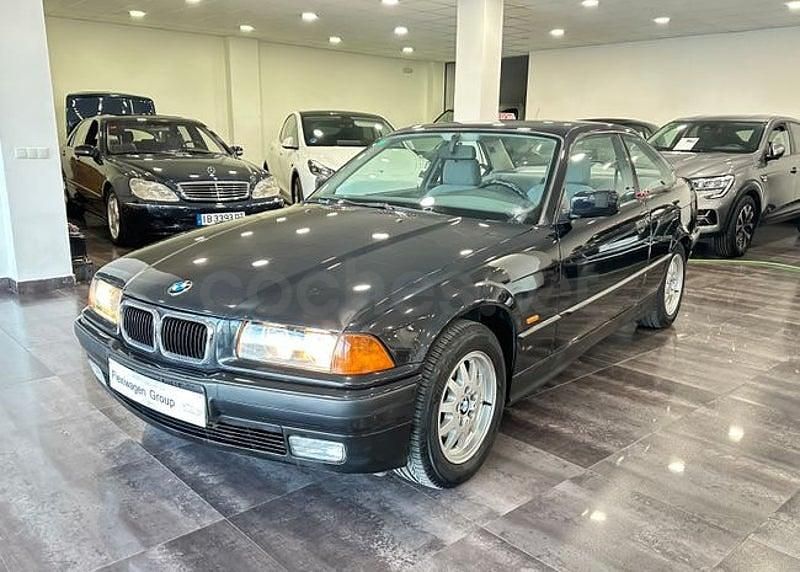 Usado BMW 323 Comfort Edition 173 HP (127 kW) 1997 Preto Coupé