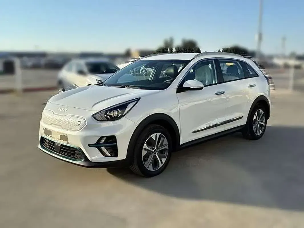 Usado Kia e-Niro 150 kW (204 CV) 2022 Blanco SUV