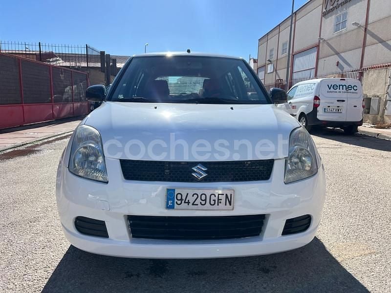 Usado Suzuki Swift GL 75 CV (55 kW) 2008 Blanco Berlina