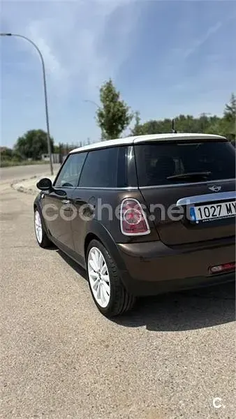 Usado Mini Cooper D 112 CV (82 kW) 2012 Marrón Utilitario