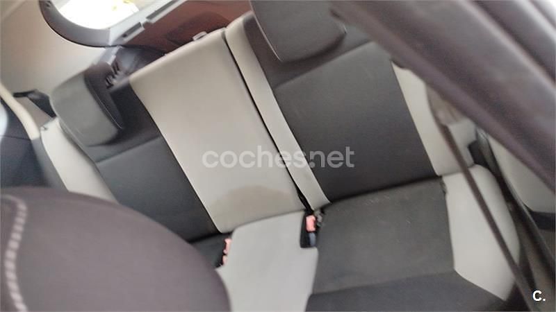 Usado Renault Clio IV 75 CV (55 kW) 2012 Blanco Berlina