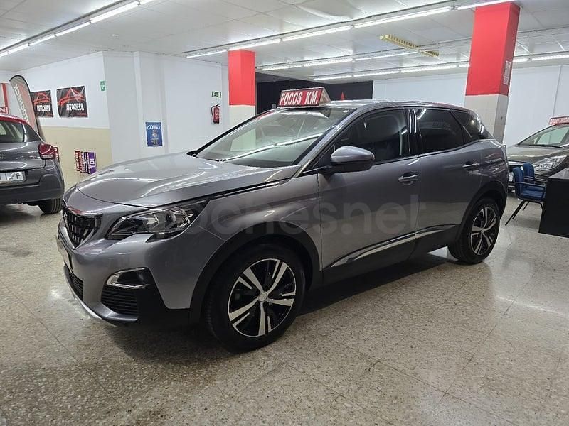 Usado Peugeot 3008 Allure 130 CV (95 kW) 2019 Gris / plata SUV