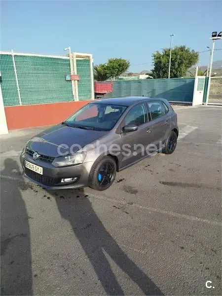 Usado VW Polo Sport 75 CV (55 kW) 2010 Gris / plata Utilitario