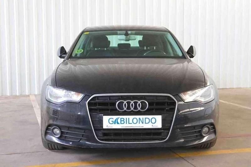Usado Audi A6 177 CV (130 kW) 2012 Negro Berlina