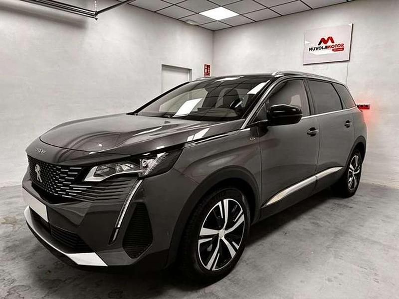 Gris Usado 2021 Peugeot 5008 GT Monovolumen | 17.990 € (Precio justo) - Imagen 1/4