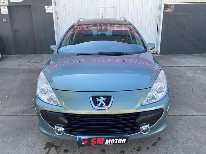 Usado Peugeot 307 110 CV (80 kW) 2006 Verde Familiar