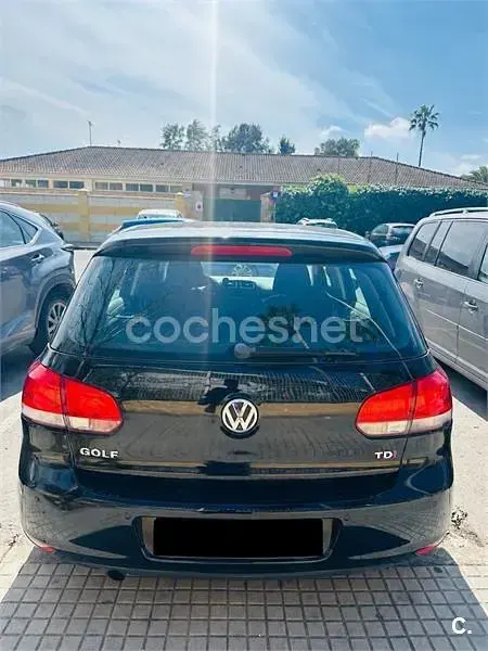Usado VW Golf VII Advance 105 CV (77 kW) 2012 Negro Berlina