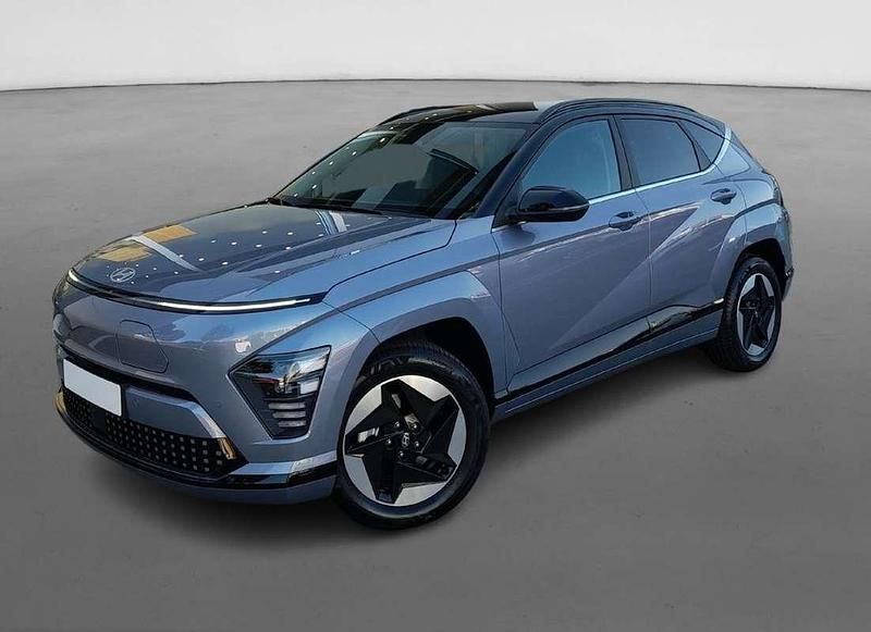 Azul Usado 2023 Hyundai Kona Blackline SUV | 31.990 € - Imagen 1/4