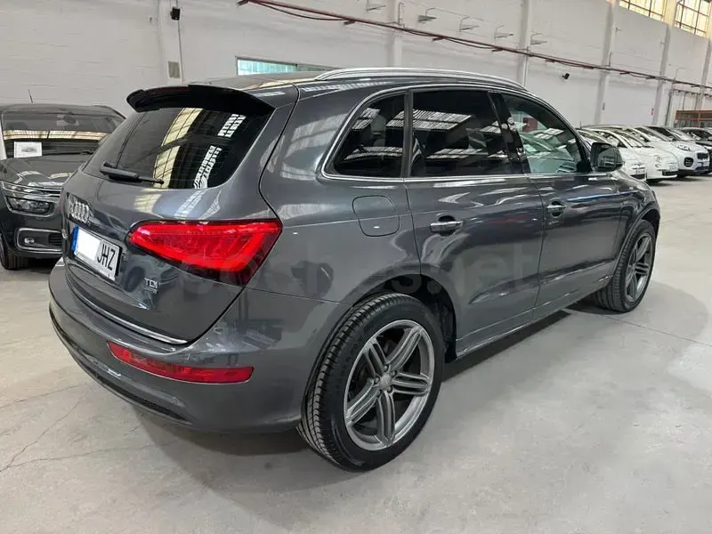 Usado Audi Q5 S-Line 150 CV (110 kW) 2015 Gris / plata SUV