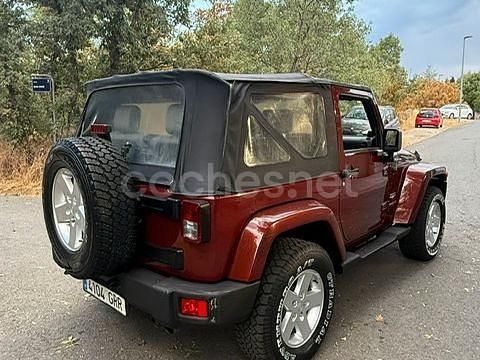 Usado Jeep Wrangler Sahara 177 CV (130 kW) 2009 Granate SUV