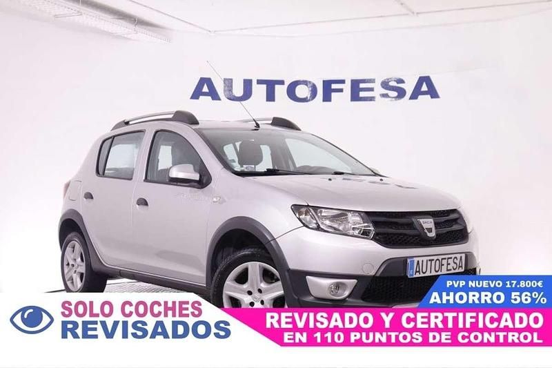 Usado Dacia Sandero Stepway 90 CV (66 kW) 2015 Gris Berlina