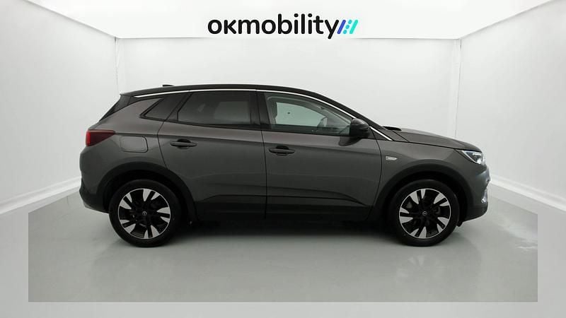Usado Opel Grandland X Ultimate 300 CV (220 kW) 2021 Gris moai / techo negro SUV