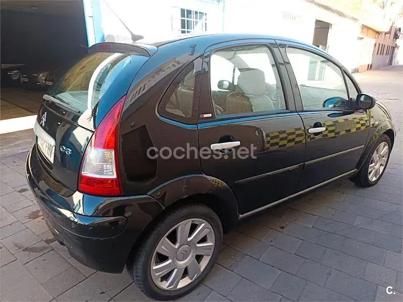 Usado Citroën C3 Exclusive 92 CV (67 kW) 2006 Negro Berlina