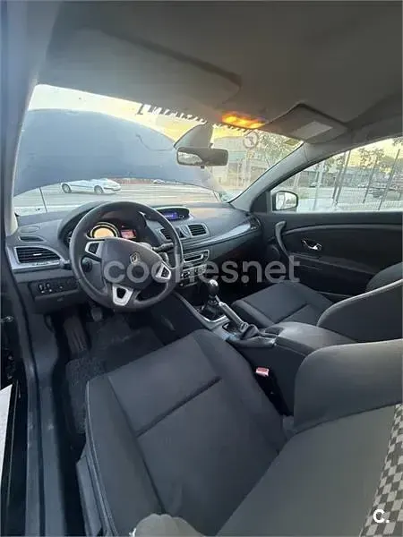 Usado Renault Mégane 110 CV (80 kW) 2012 Negro Berlina